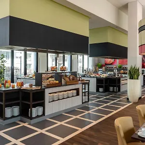 4* מלון Leonardo Royal